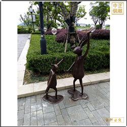 鑄銅關(guān)公 小兔子跳舞銅雕塑