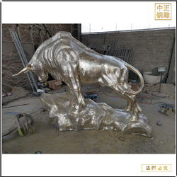 鑄銅關公 供應銅雕開荒牛雕塑